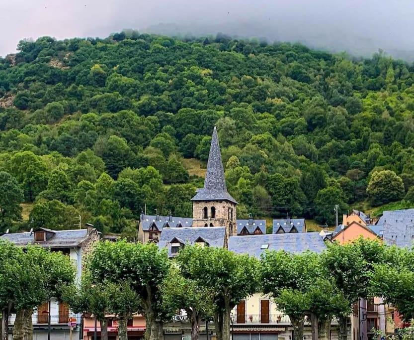 Mcastet, Casita Aranesa En El Valle De Aran Bossost Exterior foto